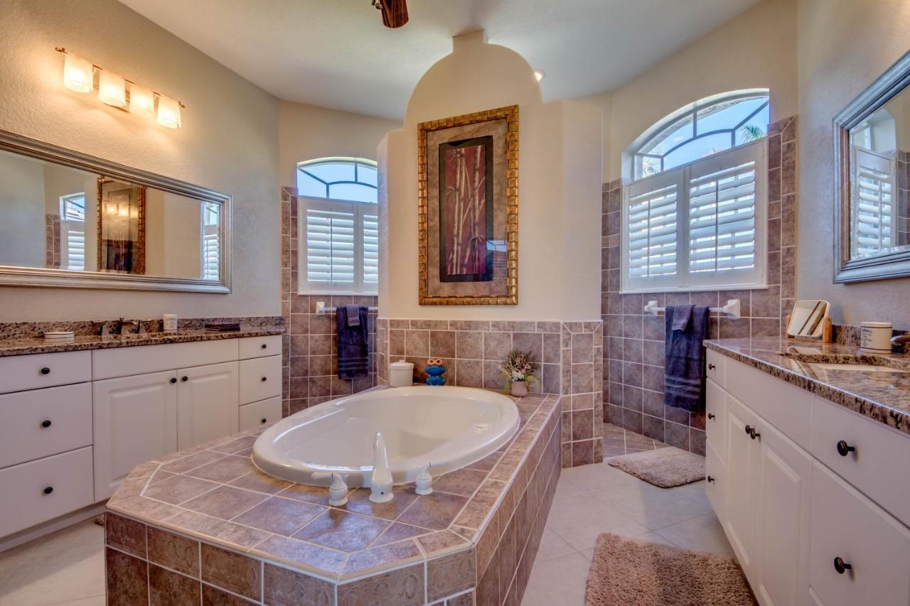 Villa-Haze, Lots Of Privacy, Solar & Electric Heated Pool And Spa Cape Coral Exteriér fotografie